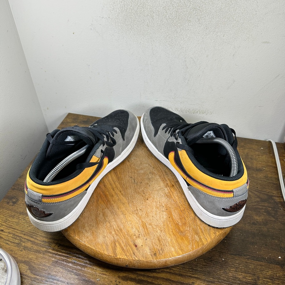 Jordan 1 Low SE Black University Vivid Orange FN7308-008 Mens Size 11 - Picture 6 of 9